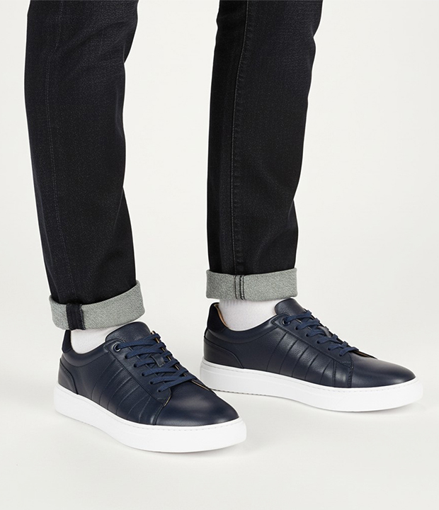 ADB3 Basket en cuir bleu marine réf 110