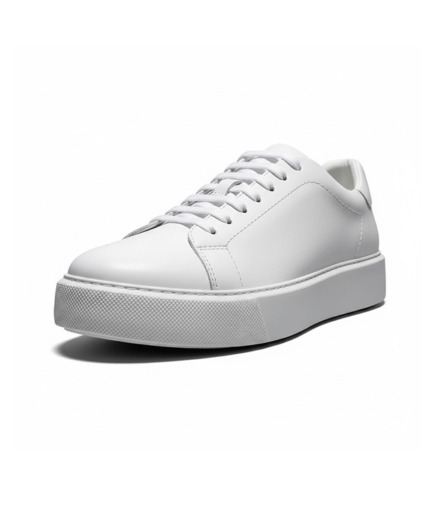 Basket en cuir blanc réf 232