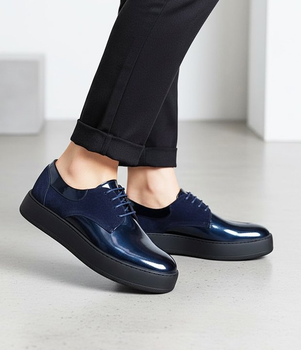 BLB6 BASKET EN VRAI CUIR BLEU MARINE REF 010